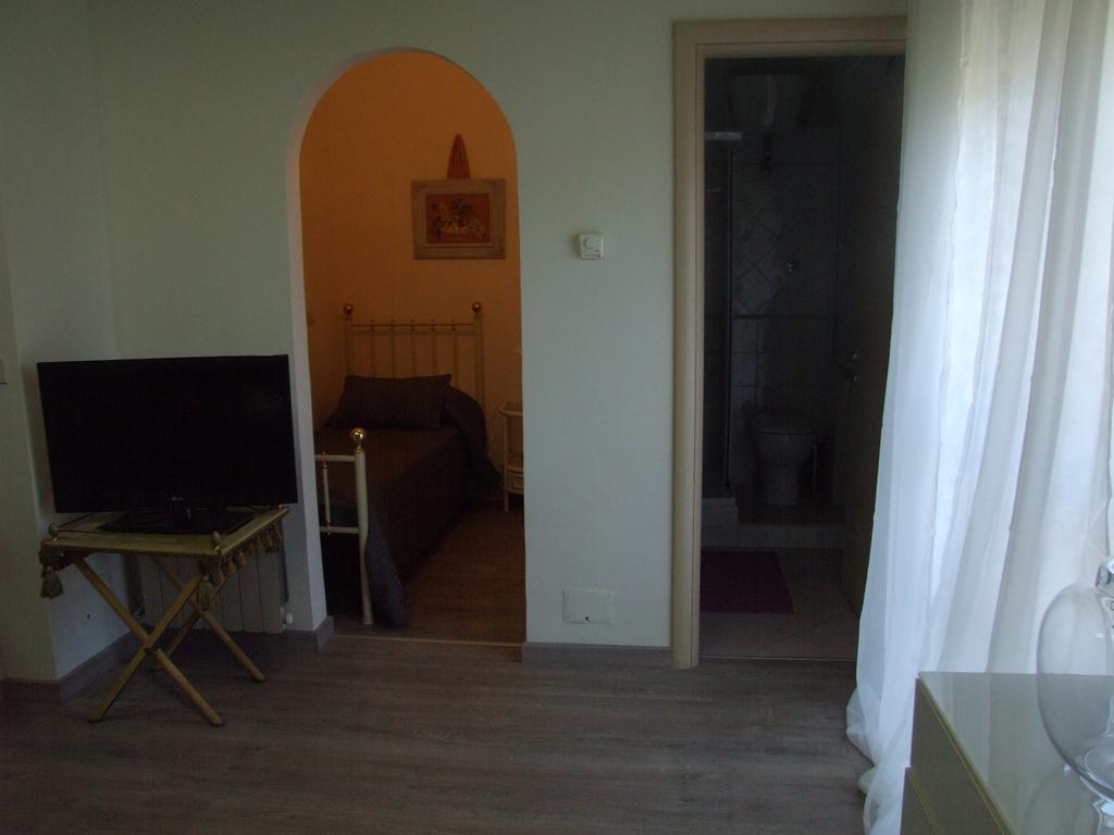 Residenza I Ciclamini Panzió Róma Kültér fotó