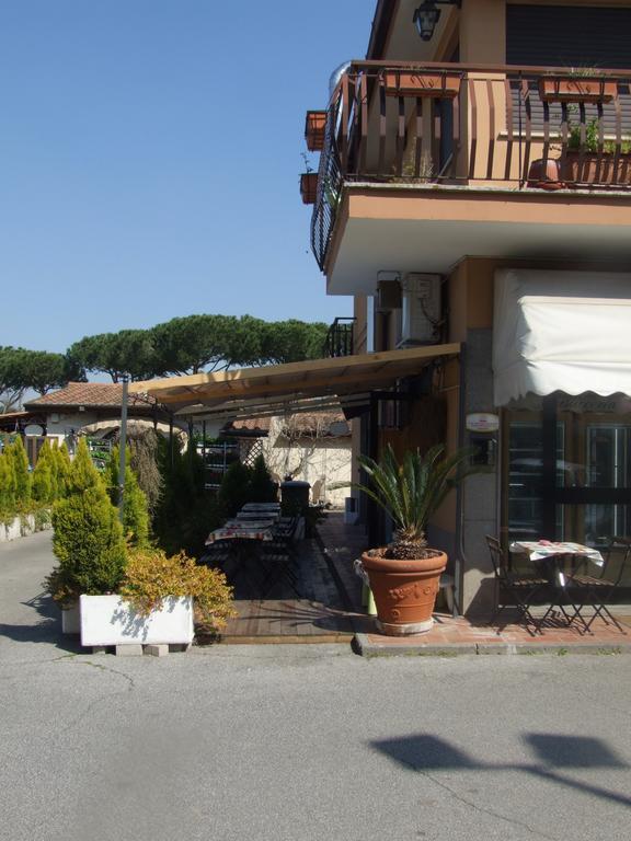 Residenza I Ciclamini Panzió Róma Kültér fotó
